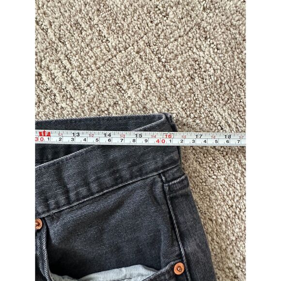 Levi's 501 '93 Women's Cutoff Shorts 7 inch inseam Size 34 - Picture 7 of 7